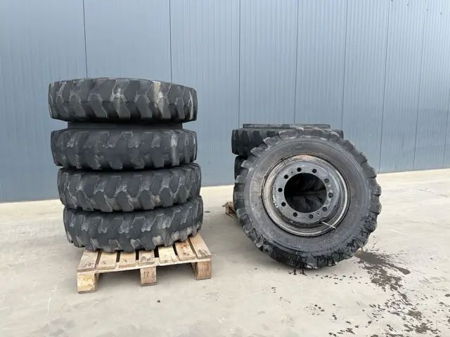 Mitas-1000 x 20 Set / 10.00 x 20: 4x2 Tyres /  1000-20-908863