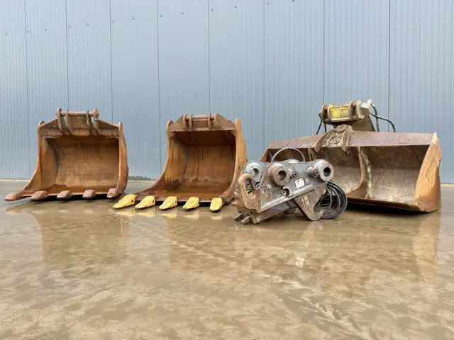 Complete set BMT Baumaschinen for 320D/323D-908318