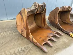 Complete set BMT Baumaschinen for 320D/323D-908318