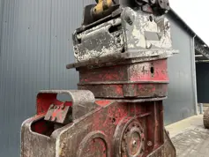 Verachtert-VTB40 w/ Oilquick OQ70/55-906851