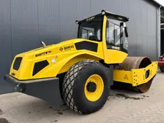 Bomag-BW213D-5-2016-205217