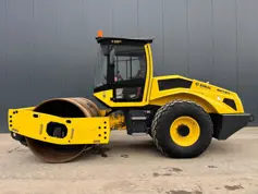 Bomag-BW213D-5-2016-205217