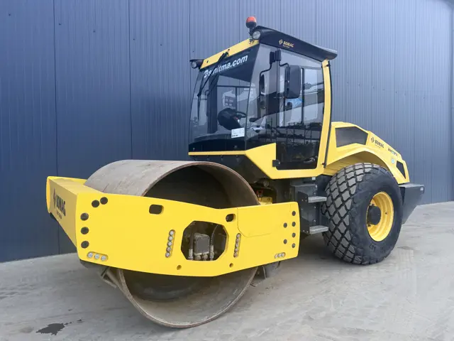 Bomag-BW213D-5-2019-210857