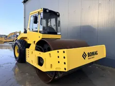 Bomag-BW216D-4-2007-210089