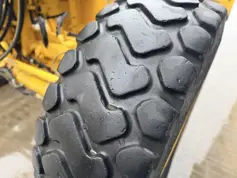 Caterpillar-120M - CE-2011-209552