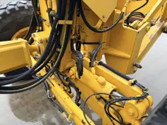 Caterpillar-120M - CE-2011-209552