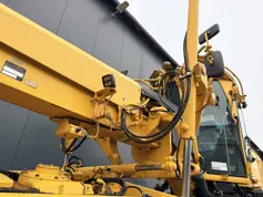 Caterpillar-120M - CE-2011-209552