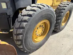 Caterpillar-12M3-2015-211997