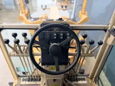 Caterpillar-140K-2013-210141