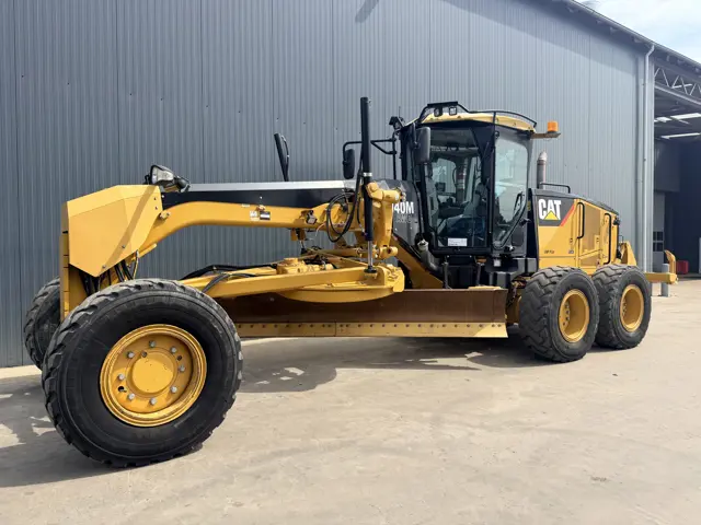 Caterpillar-140M AWD-2011-212225