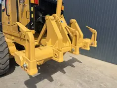 Caterpillar-140M AWD-2011-212225