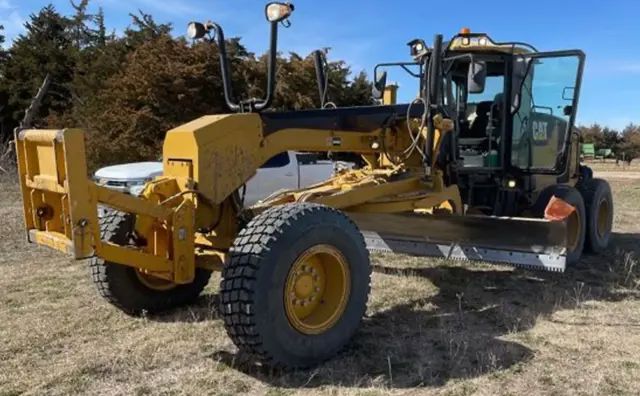 Caterpillar-140M-2011-206206