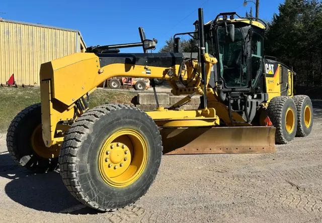 Caterpillar-140M-2011-206572