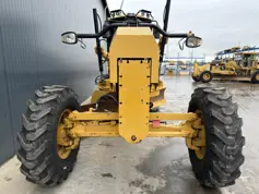 Caterpillar-140M - LOW HOURS-2011-210077