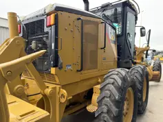 Caterpillar-140M - LOW HOURS-2011-210077