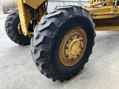Caterpillar-140M2 AWD-2011-207098