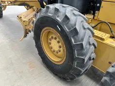 Caterpillar-140M2 AWD-2011-207098
