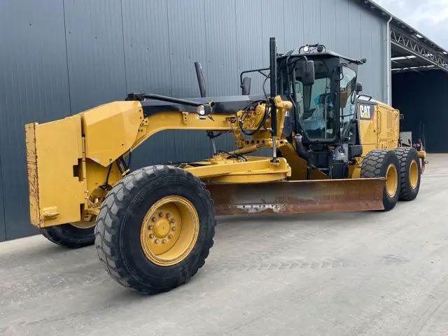 Caterpillar-140M3-2015-207365