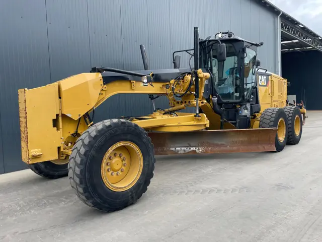 Caterpillar-140M3-2015-207365