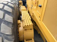 Caterpillar-140M3-2015-210676