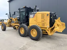 Caterpillar-140M3-2015-210676