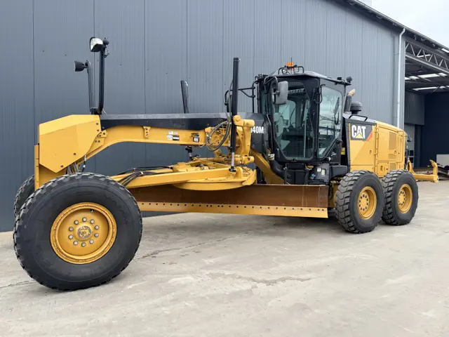 Caterpillar-140M3-2015-210676