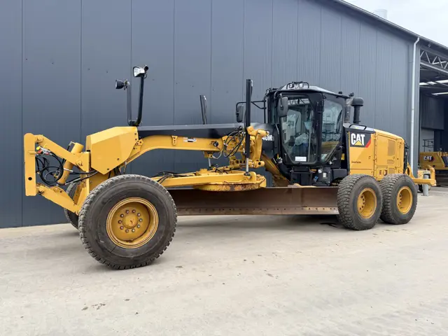 Caterpillar-140M3-2015-212050