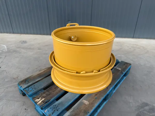 Caterpillar-17.00-25/1.7 RIM for 20.5 x 25 - CAT 938M-2025-908032