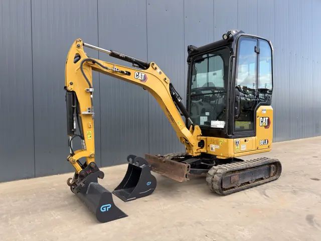 Caterpillar-301.8-2021-212446