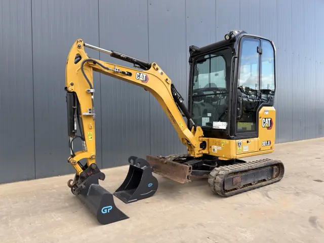 Caterpillar-301.8-2021-212446