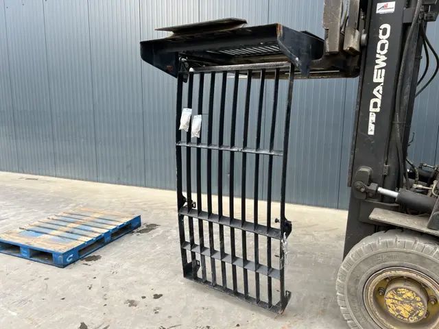 Caterpillar-313E / 320F / 323E / 325F / 329E / 330F / 336E / 349E / 374E / 390F Guard-2015-907811