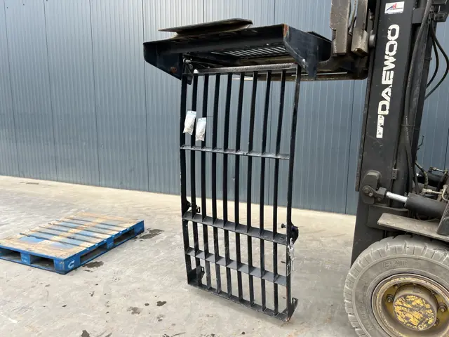 Caterpillar-313E / 320F / 323E / 325F / 329E / 330F / 336E / 349E / 374E / 390F Guard-2015-907811