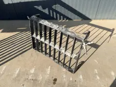 Caterpillar-313E / M315F / 320F / 323E / 325F / 329E / 330F / 336E / 349E / 374E / 390F Guard-908442