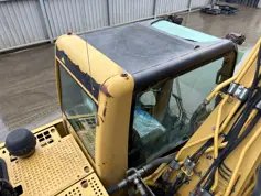 Caterpillar-318C L-2004-211095