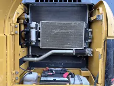 Caterpillar-318C L-2004-211095