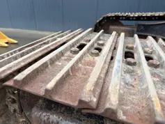 Caterpillar-318C L-2004-211095