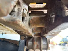 Caterpillar-318C L-2004-211095