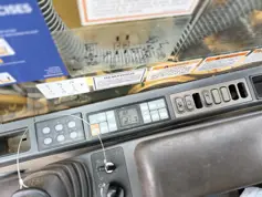 Caterpillar-318C L-2004-211095