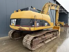 Caterpillar-318C L-2004-211095