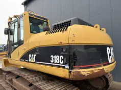 Caterpillar-318C L-2004-211095