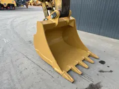Caterpillar-318C L-2006-204732
