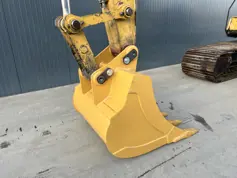 Caterpillar-318C L-2006-204732