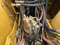 Caterpillar-320C L-2004-212182