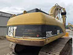 Caterpillar-320C L-2004-212182