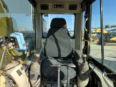 Caterpillar-320C L-2005-205714
