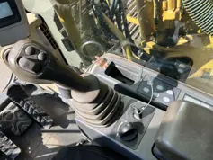 Caterpillar-320C L-2005-205714