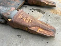 Caterpillar-320D / 320 / 320E / 323 / 323D / 323E / M318D / M322D Geith-907929