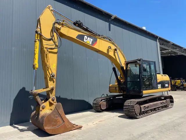 Caterpillar-320D L-2010-207253