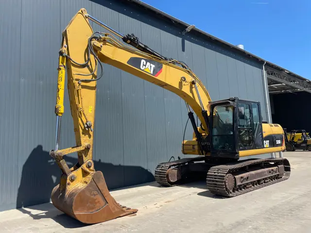 Caterpillar-320D L-2010-207253