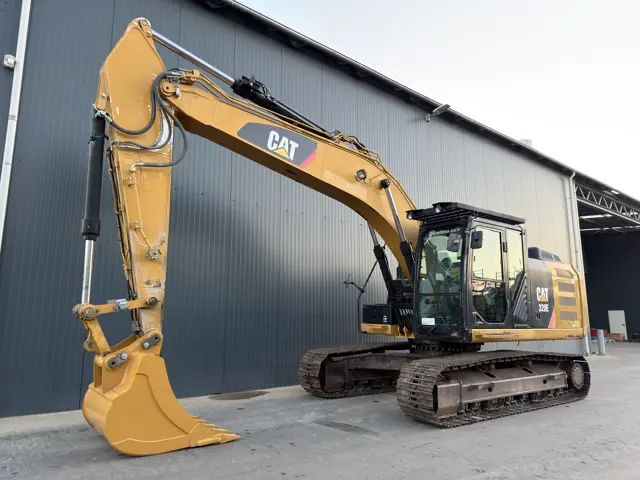 Caterpillar-320E L-2012-214480